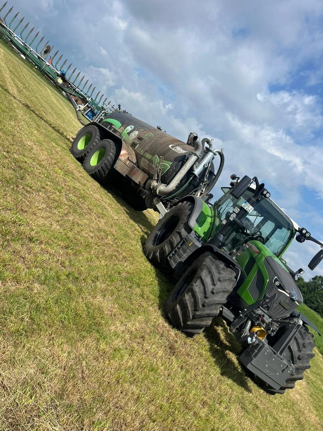 Lohnunternehmen Horak - Forst & Landwirtschaftliches - Bodennahe Gülleausbringung