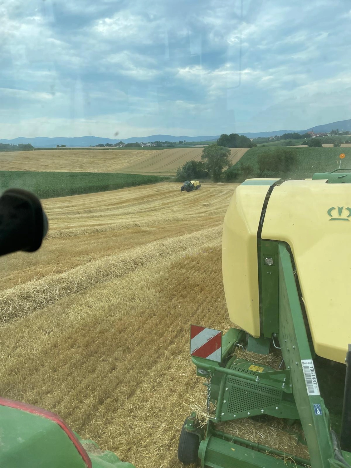 Lohnunternehmen Horak - Forst & Landwirtschaftliches - Quaderballenpresse 